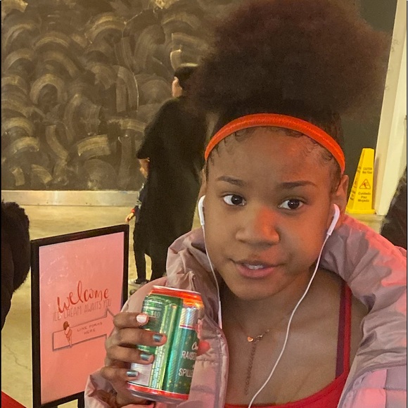 Meet your Posher, Pluto - Picture 1 of 1